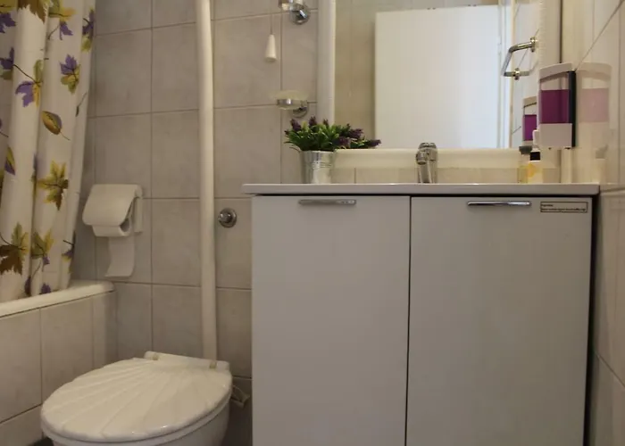 Full View * モスタル