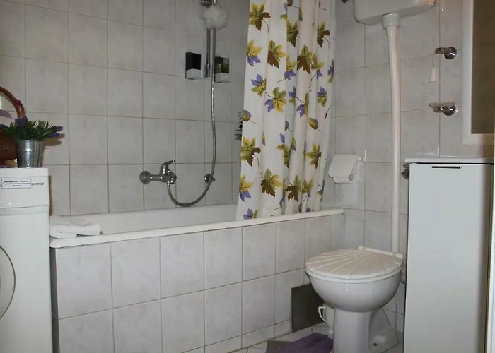 ゲストハウス Full View モスタル